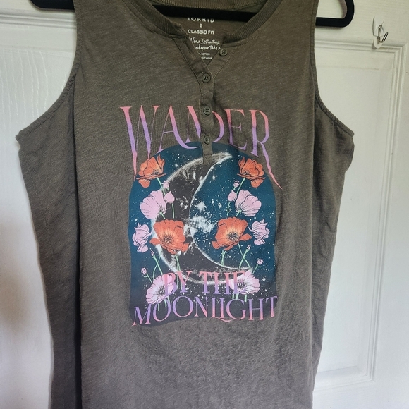 TORRID Graphic  Classic Fit Heritage Slub V-Neck Henley Tank Size 2 - Picture 7 of 14